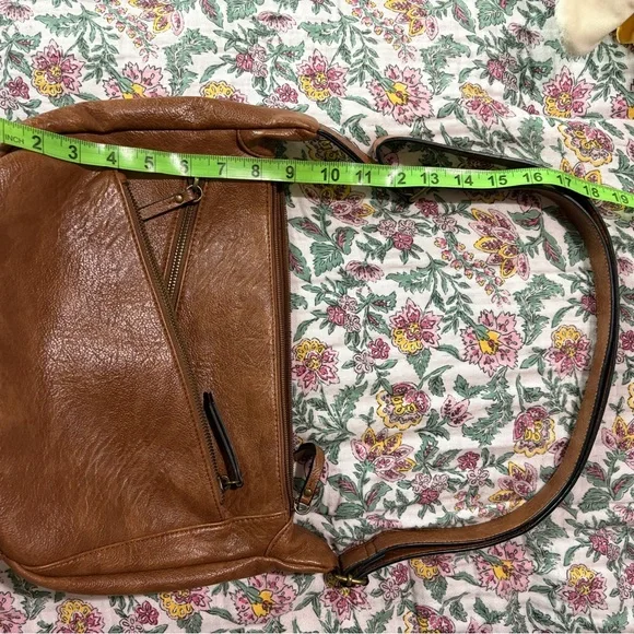Bueno Brown Leather Shoulder Bag - Picture 9 of 13